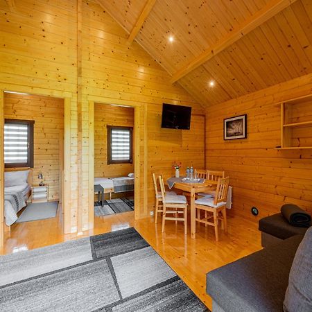 Holiday Homes, Устроне Морске Екстериор снимка
